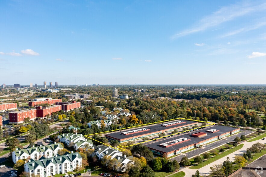 More Photos Of 25510 W 11 Mile Rd, Southfield Research And Development For Sale