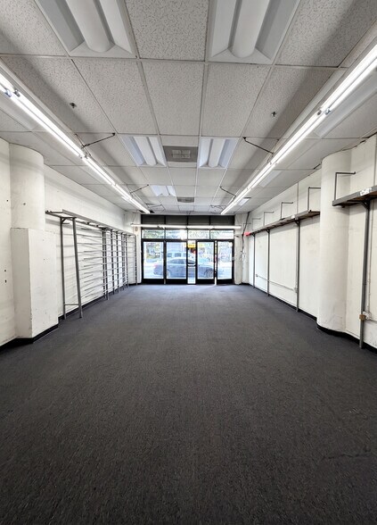 More Photos Of 306 E 9th St, Los Angeles Apartments For Lease