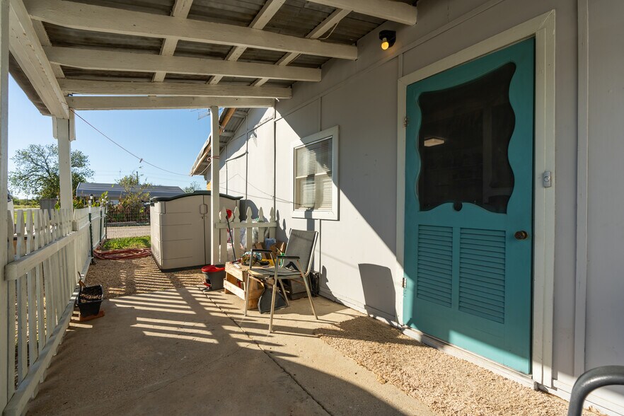 More Photos Of 200 S Wall St, Itasca Warehouse For Sale