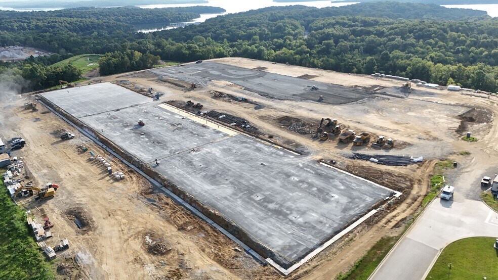 More Photos Of 900 Airpark Commerce Dr, Nashville Unknown For Lease