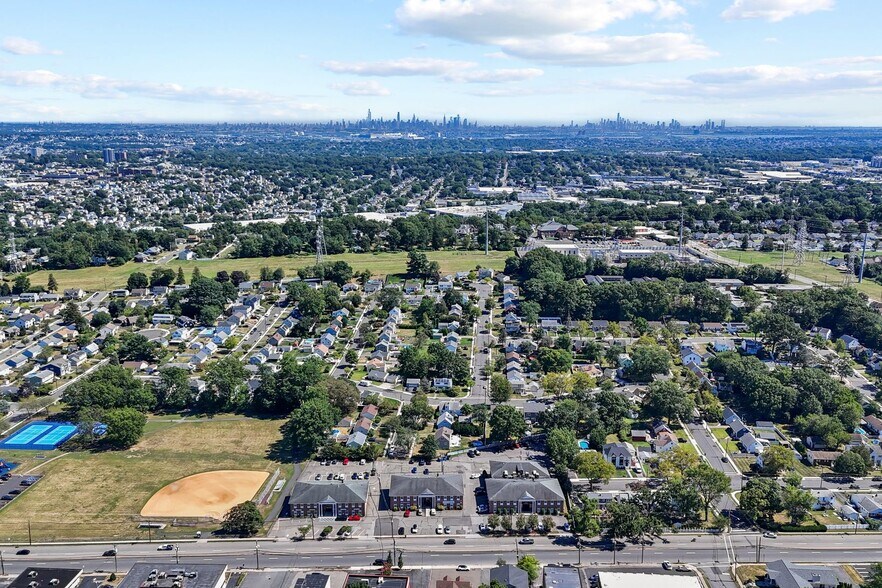 More Photos Of 1115 Clifton Ave, Clifton Medical For Lease