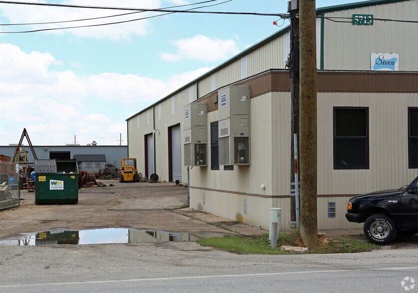 More Photos Of 5719 Cunningham Rd, Houston Unknown For Lease