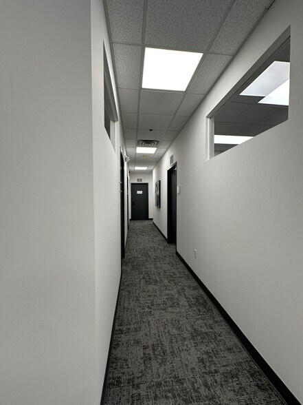 More Photos Of 12 Penns Trl, Newtown Medical For Lease