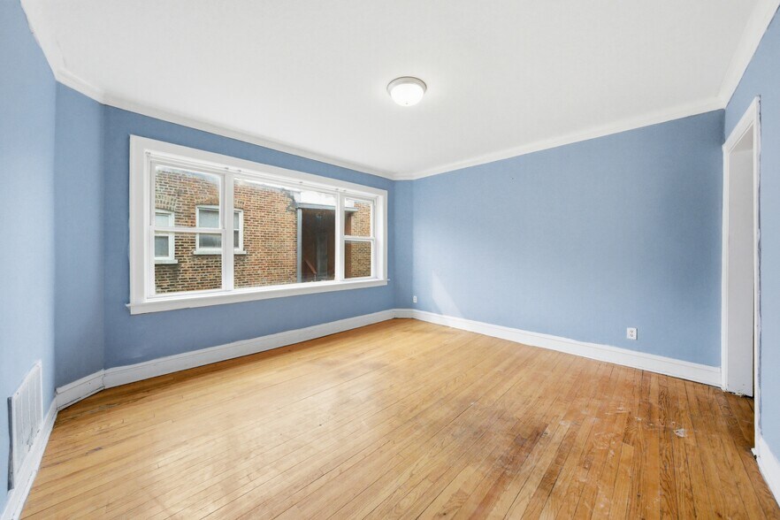 More Photos Of 7352 S Langley Ave, Chicago Apartments For Sale