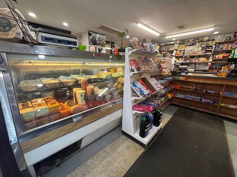 More Photos Of 3 Hamilton Rd, Pine Bush Convenience Store For Sale