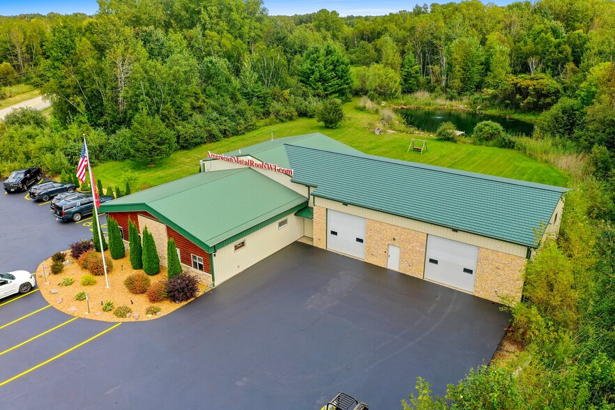 Primary Photo Of 4910 Veterans Ave, Suamico Showroom For Sale