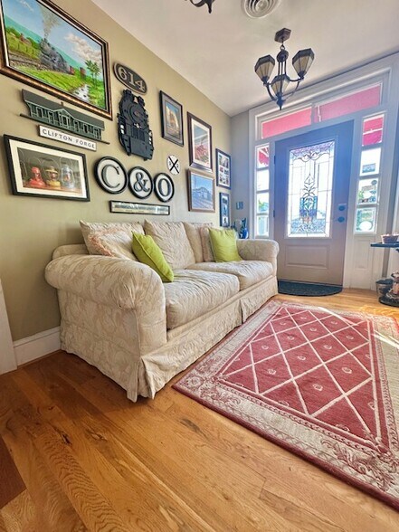 More Photos Of 314 Jefferson Ave, Clifton Forge Hotel For Sale