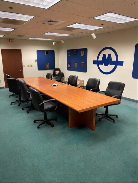 More Photos Of 1 Pequot Way, Canton Warehouse For Lease