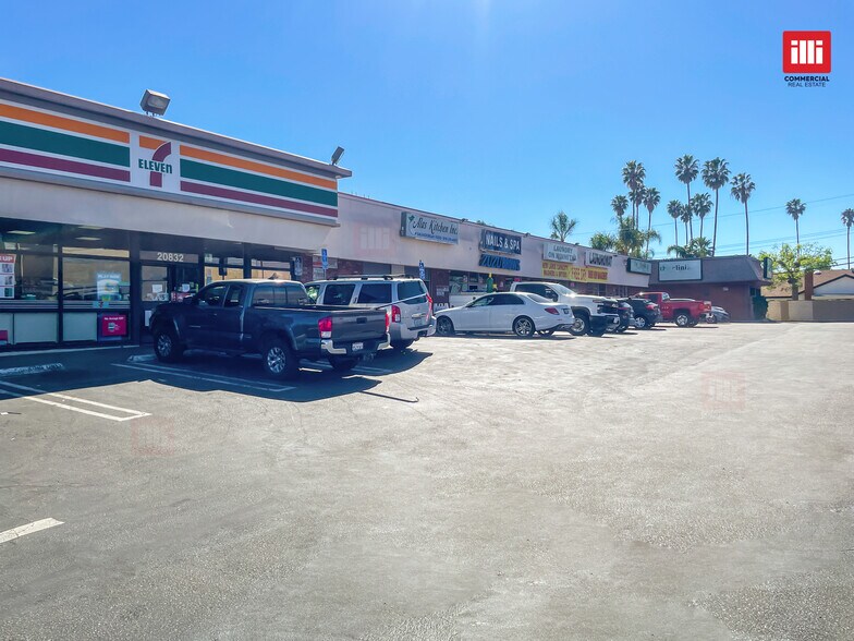 More Photos Of 20832-20843 Vanowen St, Winnetka Freestanding For Lease