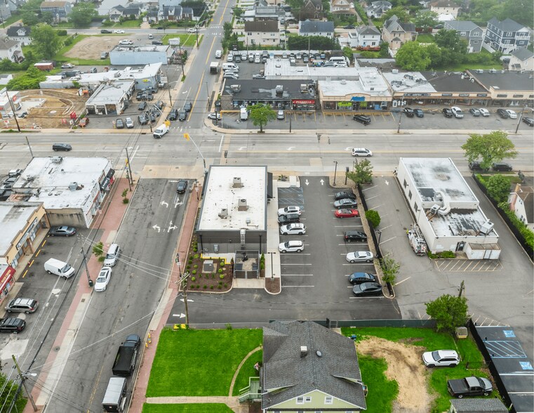 More Photos Of 168 Atlantic Ave, Freeport Fast Food For Sale
