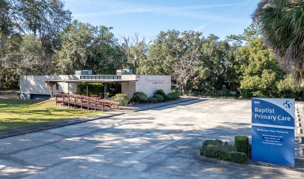 More Photos Of 440 Kingsley Ave, Orange Park Medical For Lease