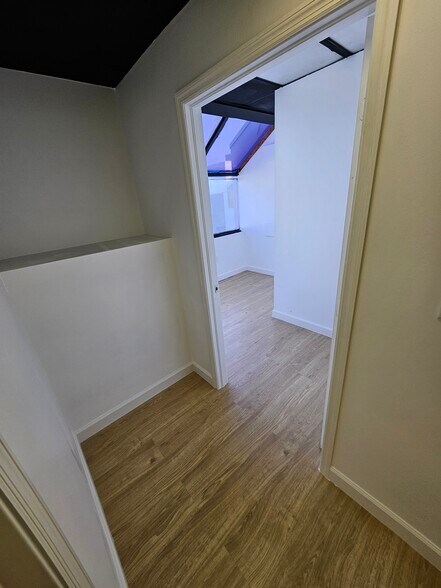 More Photos Of 14200-14238 SW 136th St, Miami Light Manufacturing For Sale