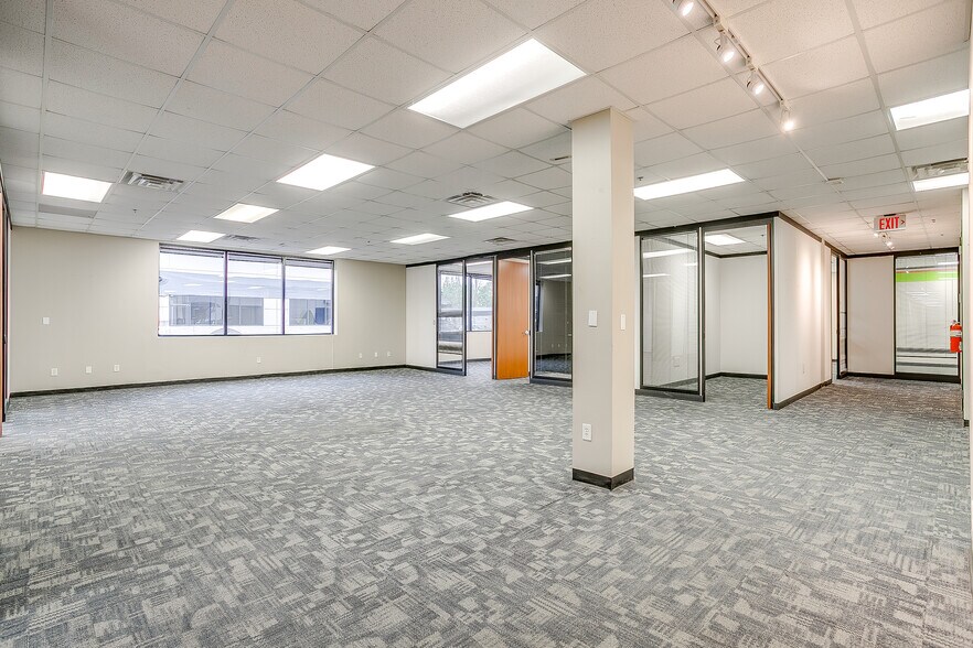 More Photos Of 10200 Plano Rd, Dallas Office For Lease