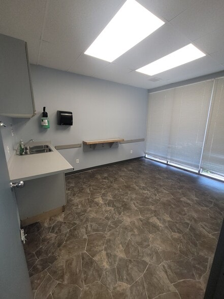 More Photos Of 17728 66 Av, Surrey Warehouse For Lease