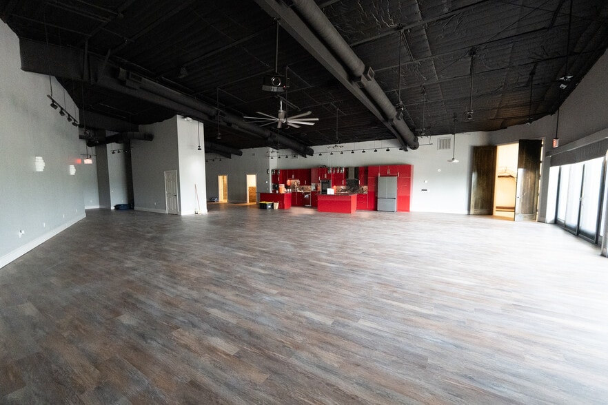 More Photos Of 12633 Shiloh Church Rd, Houston Warehouse For Sale