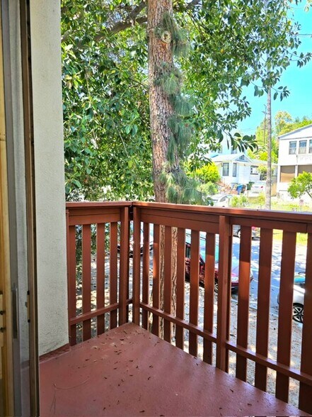 More Photos Of 4208 Russell Ave, Los Angeles Apartments For Sale
