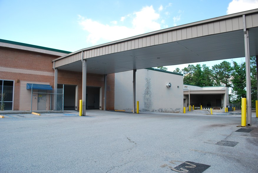 More Photos Of 5055 Austell Rd, Austell Storefront For Lease