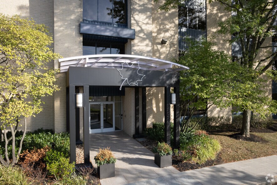 More Photos Of 1301 Virginia Dr, Fort Washington Office For Lease