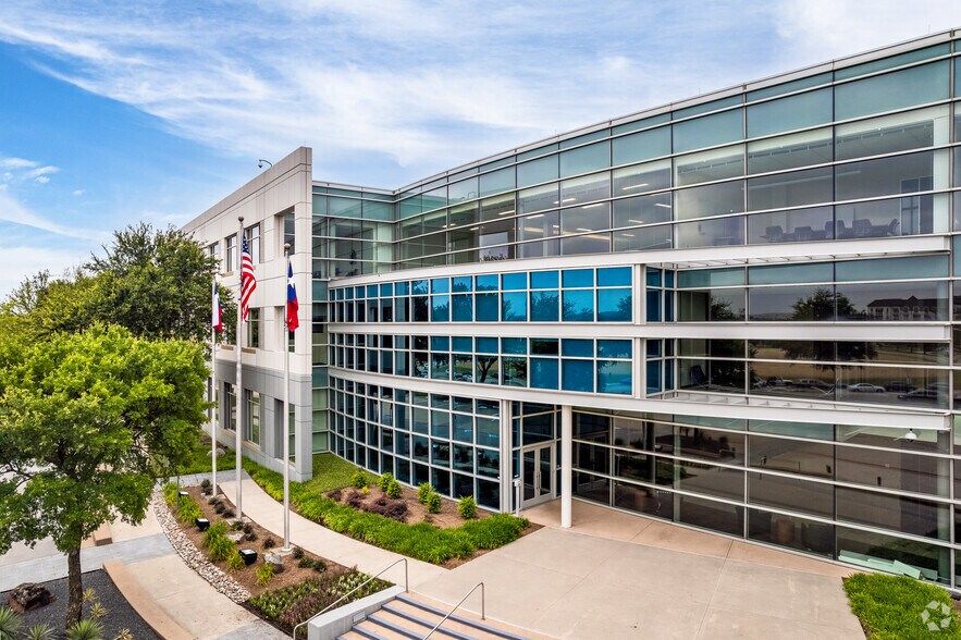More Photos Of 5000 Headquarters Dr, Plano Office For Lease