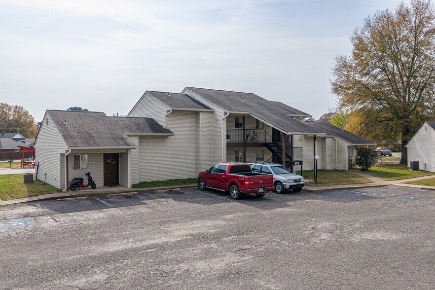 More Photos Of 401 N Cumberland Ave, Russellville Apartments For Sale