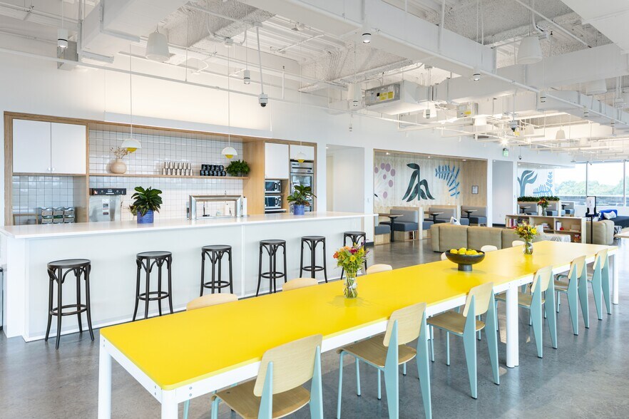 More Photos Of 1 Glenwood Ave, Raleigh Coworking Space