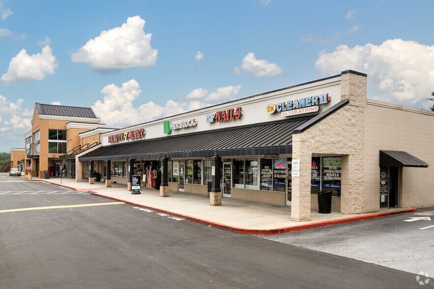 More Photos Of 614-640 Thornton Rd, Lithia Springs Unknown For Lease