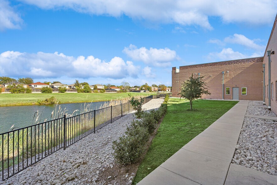 More Photos Of 1395 E Eldorado Pky, Little Elm Storefront Retail Office For Sale