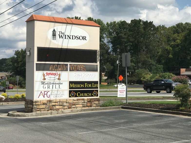 More Photos Of 2655 N Cobb Pky, Kennesaw Storefront For Lease