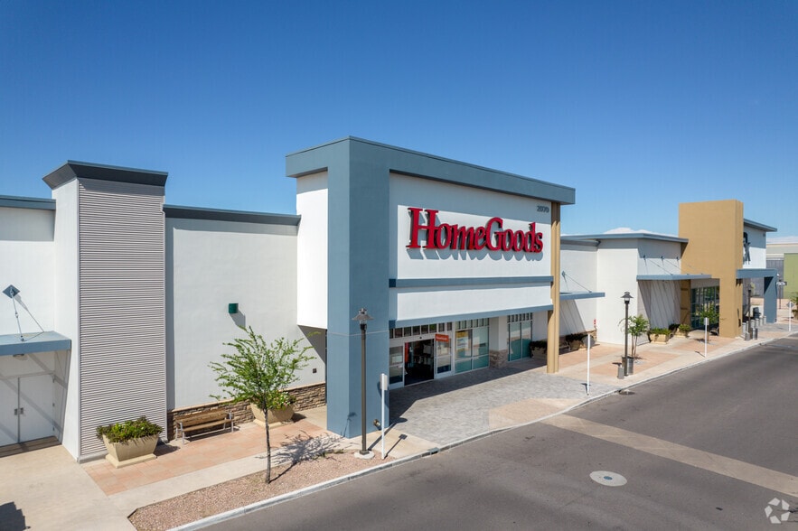 More Photos Of 2716-2810 S Market St, Gilbert Unknown For Lease