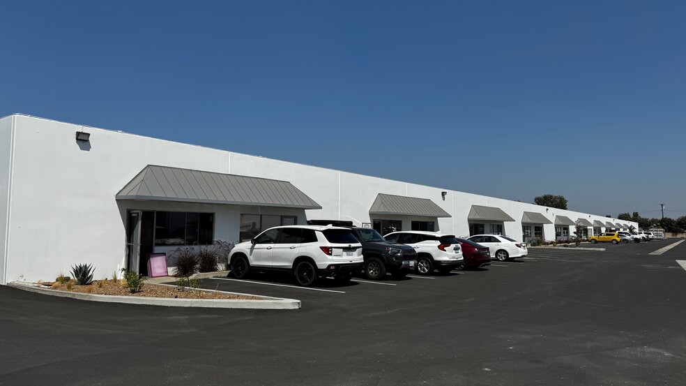 More Photos Of 2372 N Glassell St, Orange Unknown For Lease