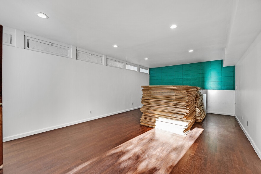 More Photos Of 4319 Piedmont Ave, Oakland Storefront Retail Office For Lease