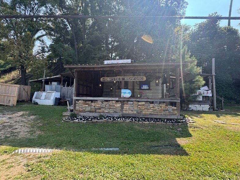 More Photos Of 268 Richland St, Dayton General Retail For Sale