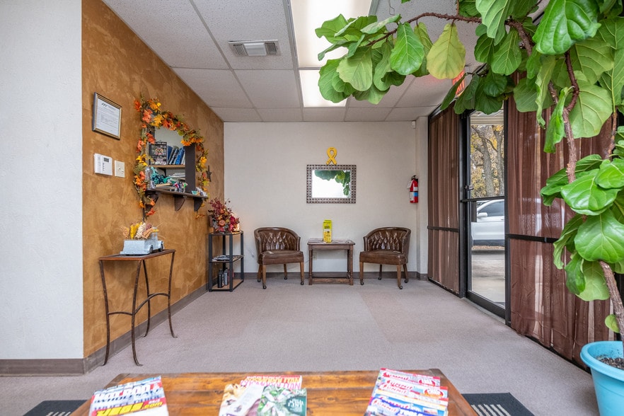 More Photos Of 820 Turner Way, Mansfield Manufacturing For Lease