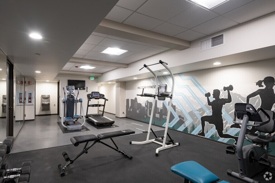 More Photos Of 13555 SE 36th St, Bellevue Coworking Space