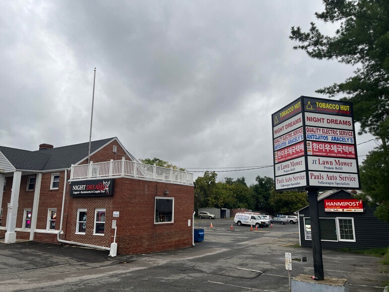 More Photos Of 7229 Little River Tpke, Annandale Storefront Retail Office For Sale