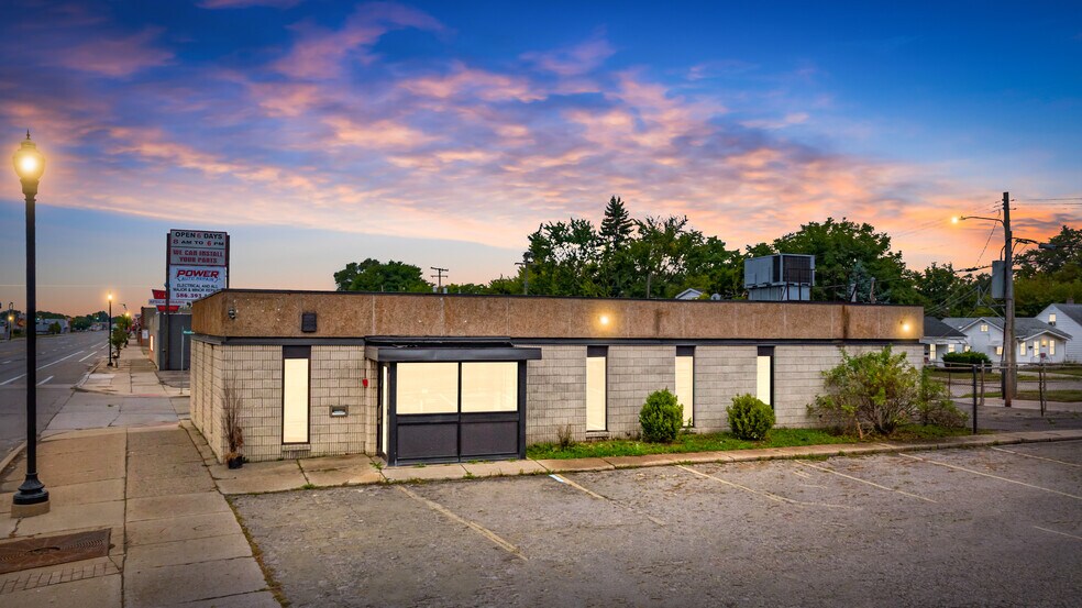 Primary Photo Of 21511 Van Dyke Ave, Warren Bank For Sale