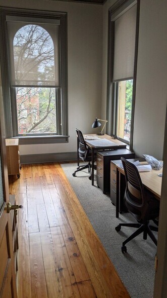 More Photos Of 609 Cherry St, Macon-Bibb Office For Lease