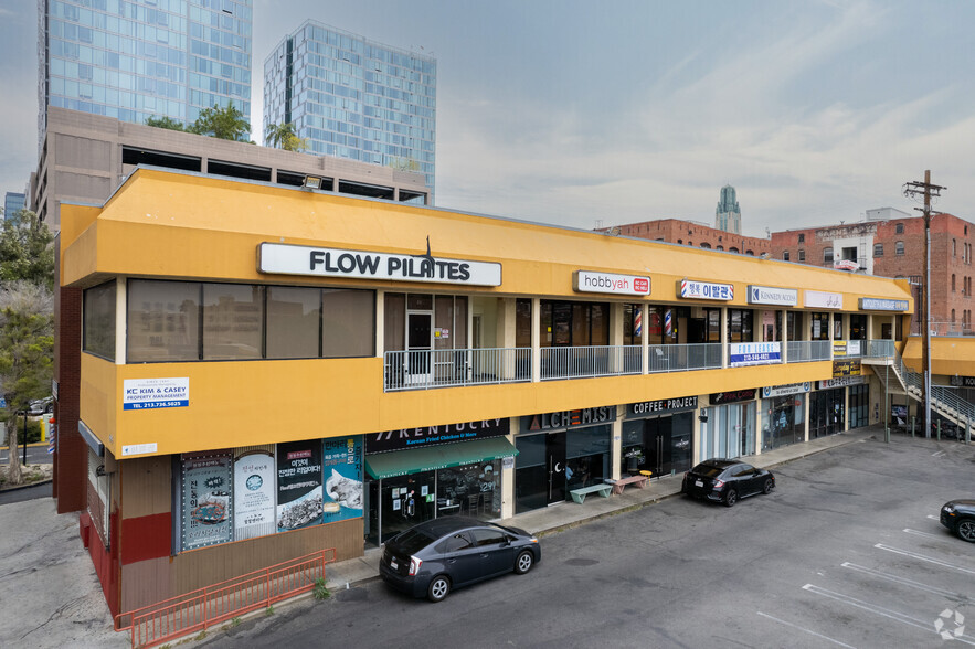 Primary Photo Of 698 S Vermont Ave, Los Angeles Freestanding For Lease