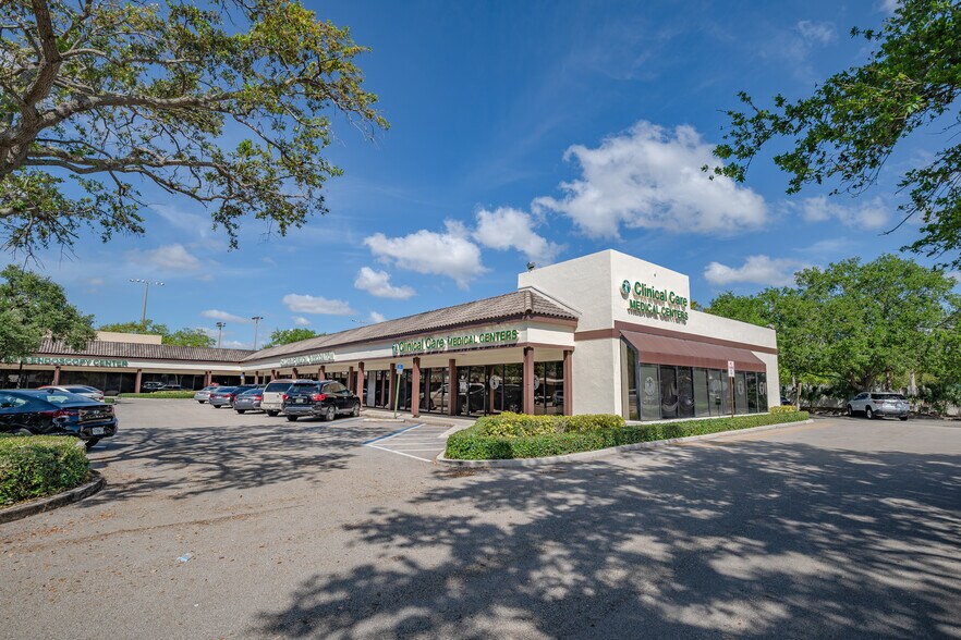 Primary Photo Of 7443-7495 N University Dr, Tamarac Medical For Lease