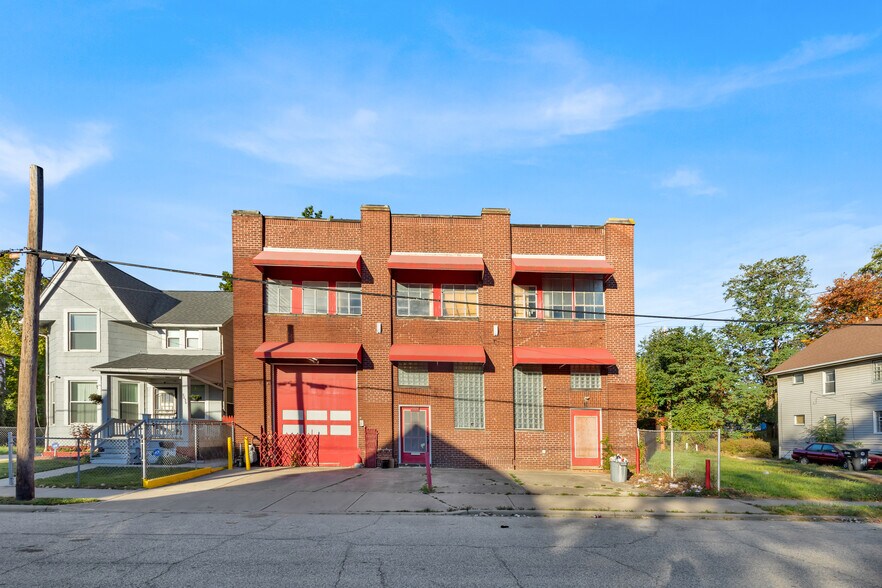 Primary Photo Of 2032 W 105th St, Cleveland Warehouse For Sale
