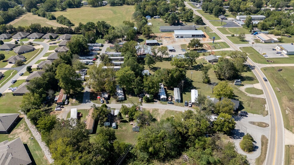 More Photos Of 1326 E 9th St, Mountain Home Manufactured Housing Mobile Home Park For Sale