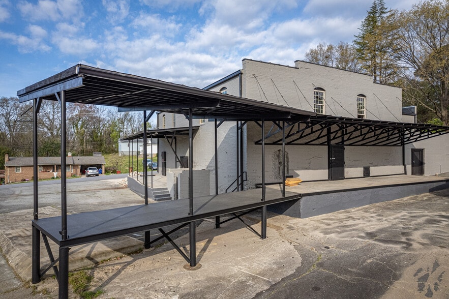 More Photos Of 313 S Government St, Lincolnton Office For Sale