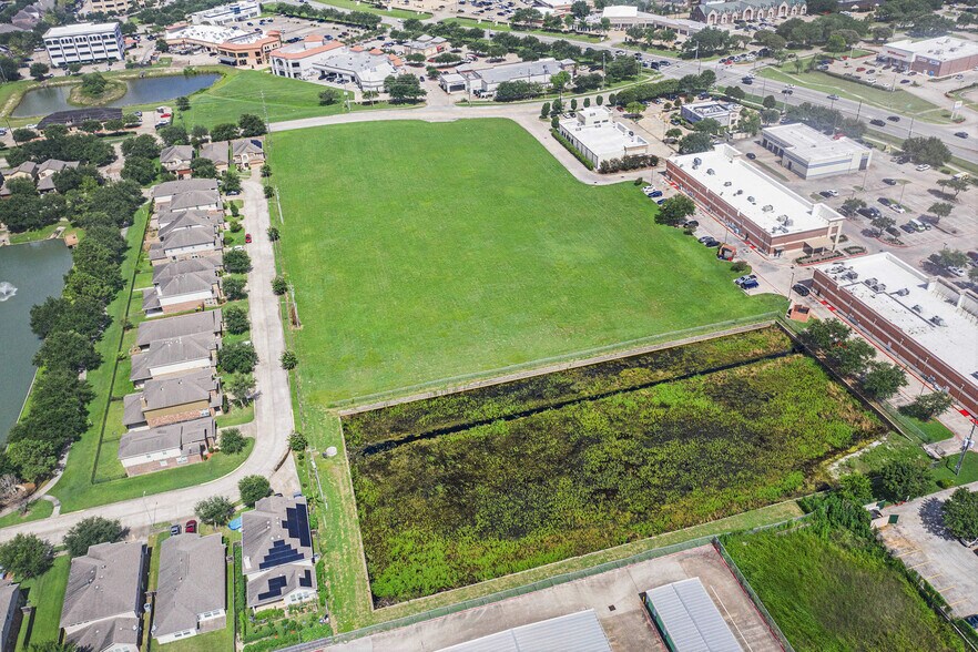 More Photos Of 0 Silverlake Pky, Pearland Land For Sale