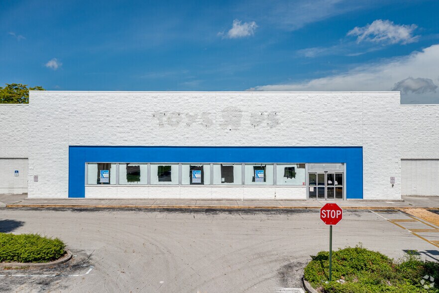 More Photos Of 601 N Congress Ave, Boynton Beach Freestanding For Lease