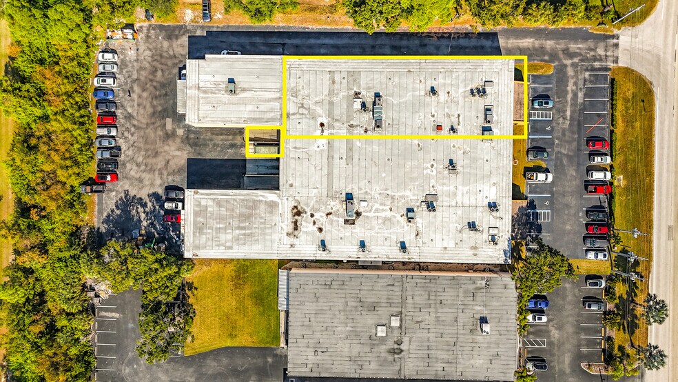 More Photos Of 12150 N 28th St, Saint Petersburg Warehouse For Lease