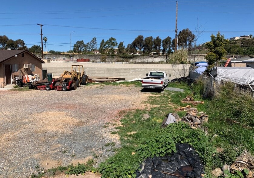 More Photos Of 3553 Harris St, Lemon Grove Contractor Storage Yard For Lease