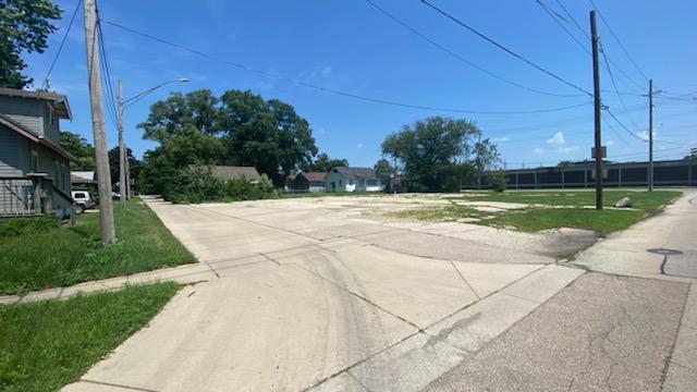 More Photos Of 2401 11th, Rockford Industrial For Sale