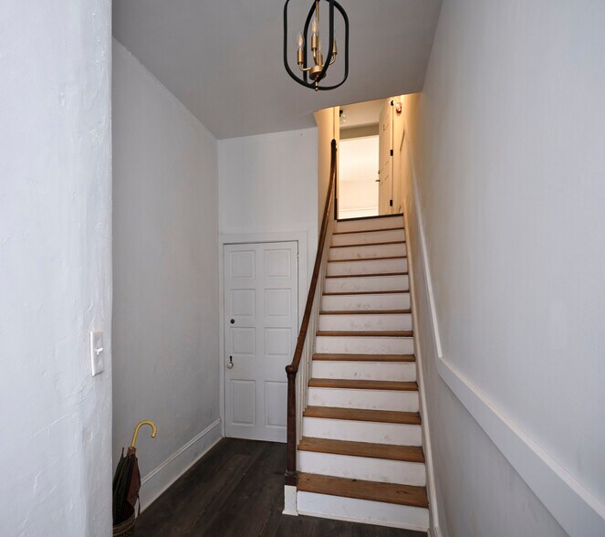 More Photos Of 12-20 W Bridge St, New Hope Storefront For Sale