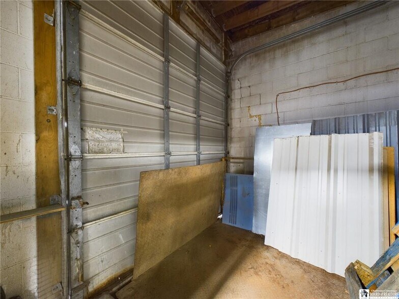 More Photos Of 1621 Washington St, Olean Auto Repair For Sale