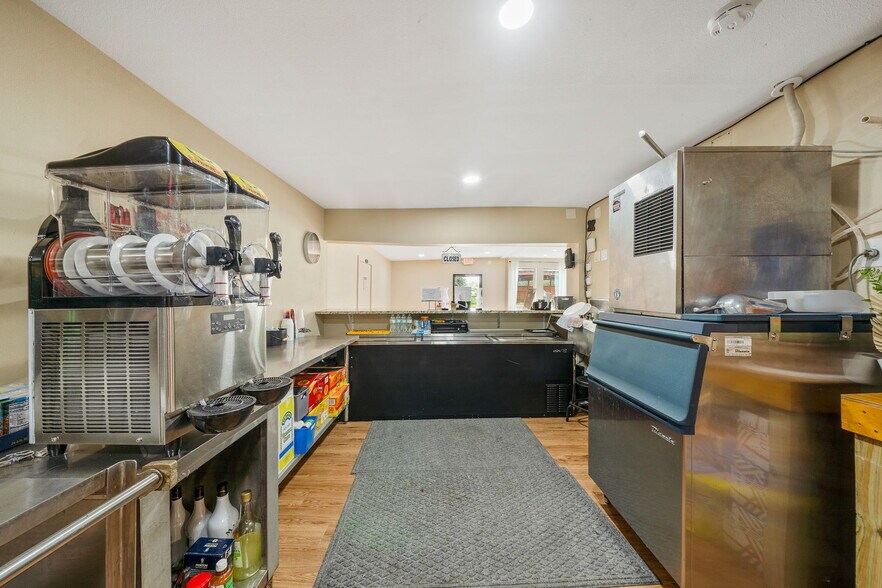 More Photos Of 19588 K St, Somerset Restaurant For Sale